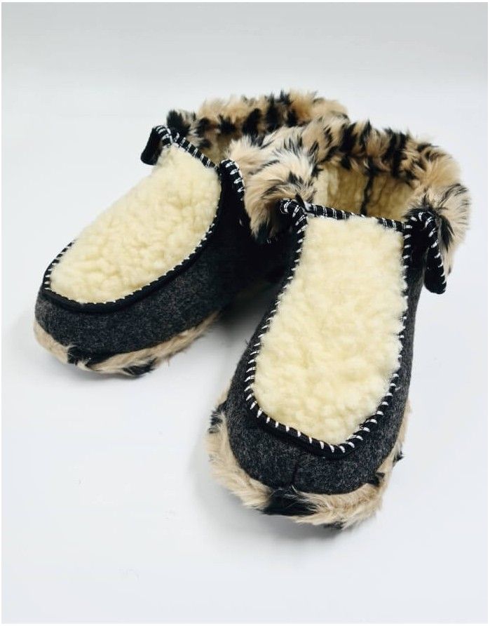 Naturaalsest villast sussed "Wild Leopard"