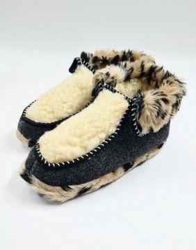 Naturaalsest villast sussed "Wild Leopard"