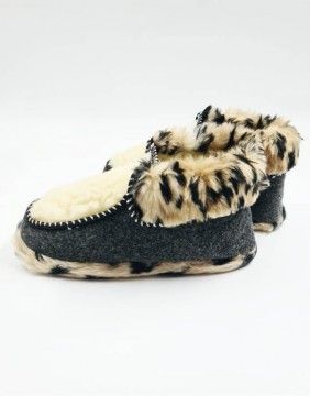 Naturaalsest villast sussed "Wild Leopard"