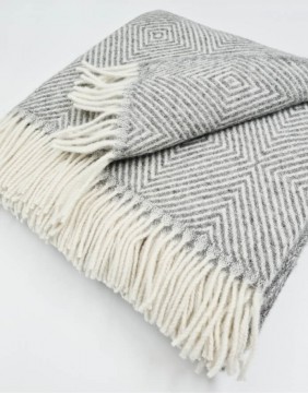 Naturaalne villane pleed "Rombeliai"