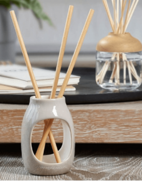 Kodulõhna YANKEE CANDLE Crisp Campfire Apples pulgad