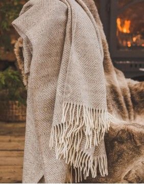 Natural wool plaid "Warm&Cozy"