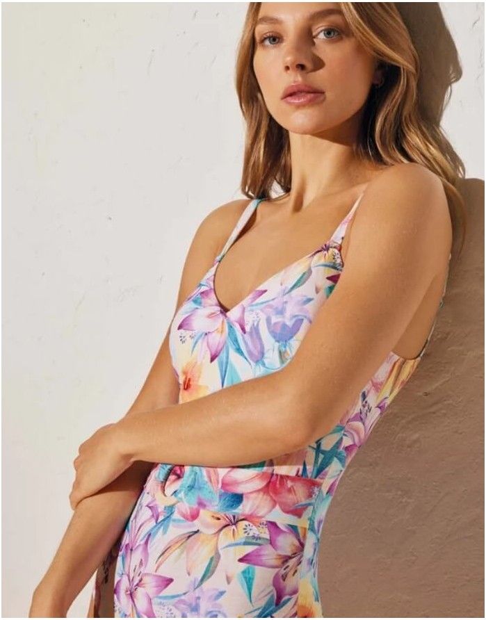 Shapewear ujumistrikoo "Pegasus"
