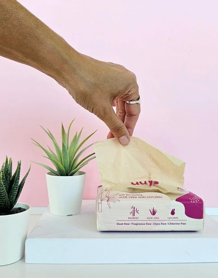 Бумажные платочки с алоэ и глицерином, 100 шт. GENTLE DAY - 2