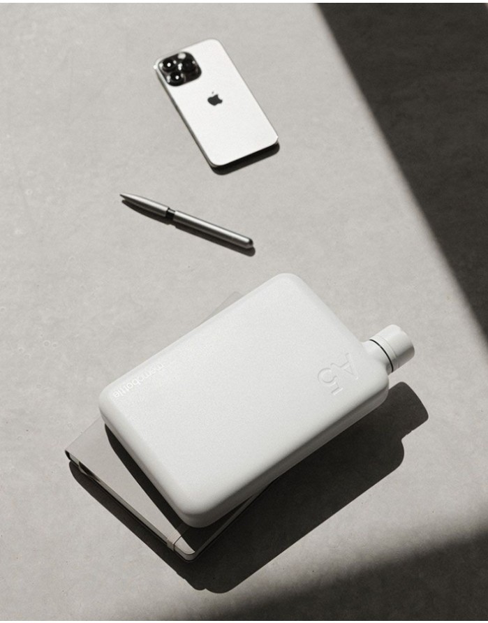 Бутылка питьевая "Memo White A5" 1,05 мл