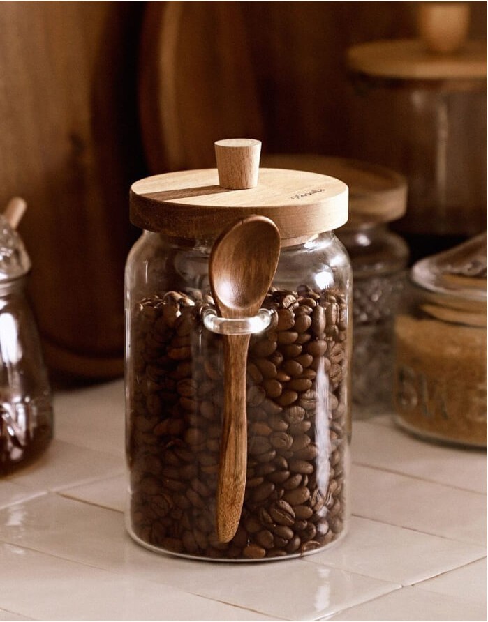 Glass container with spoon "CARLOS"