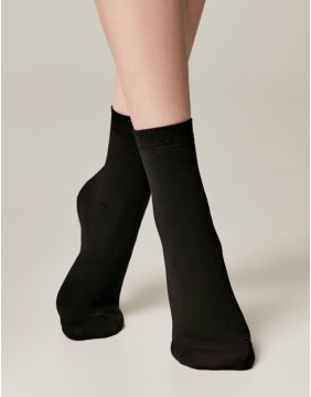 Naiste sokid "Elle Black"