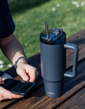 Termokruus "Stream Black" 950 ml