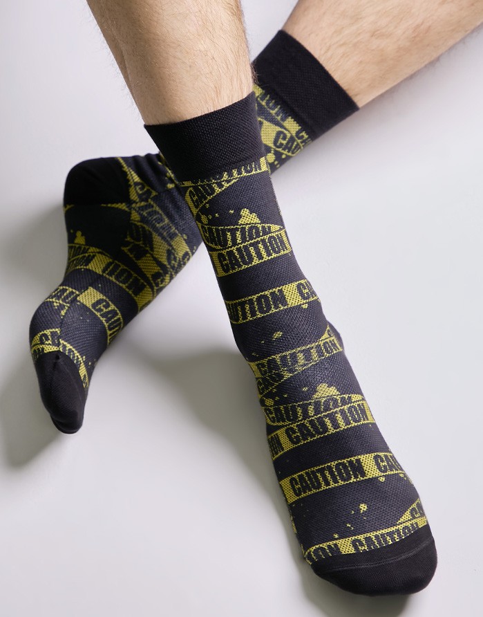 Meeste sokid "Caution"