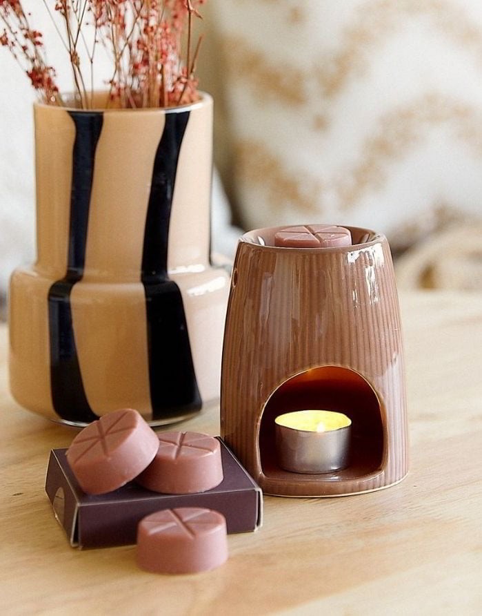 Küünlajalg vahaga "Sandalwood"