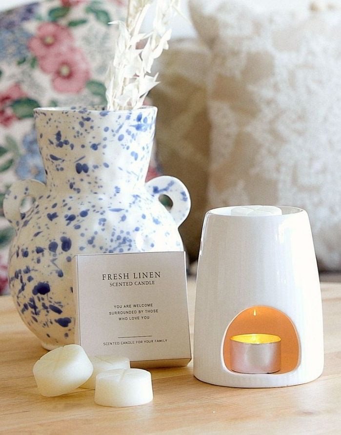 Küünlajalg vahaga "Fresh Linen"