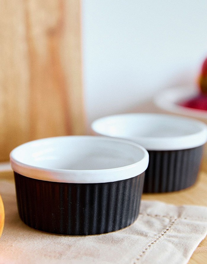 Ceramic baking dishes "TINEO Big Black", 2 pcs.