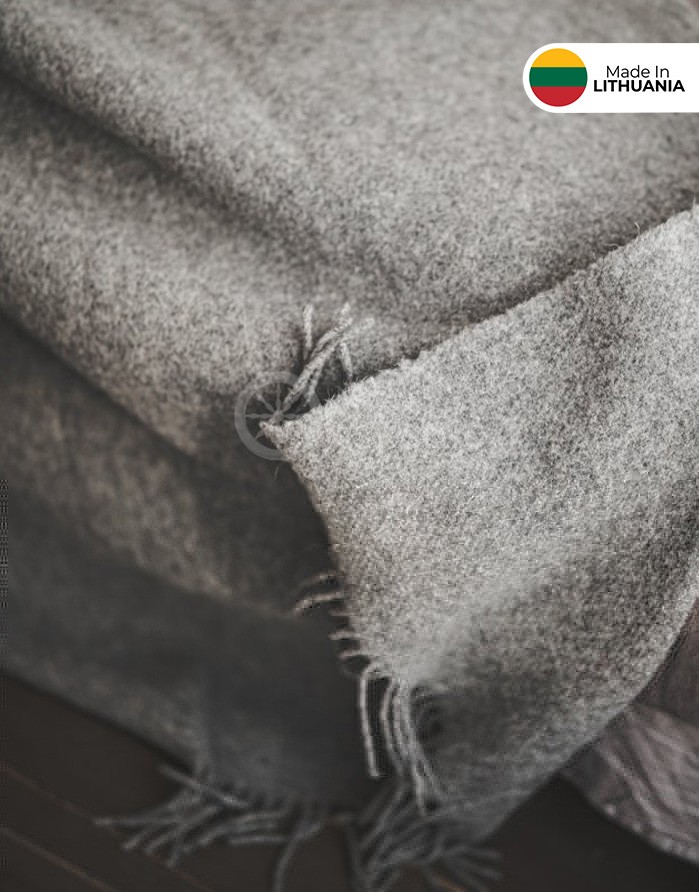 Natural wool blanket "Jaukumas Grey" 140x200 cm