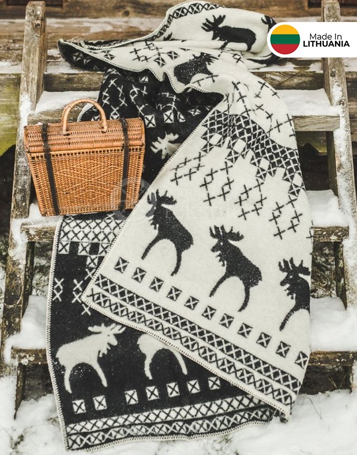 Natural wool blanket "Moose Black" 130x200 cm