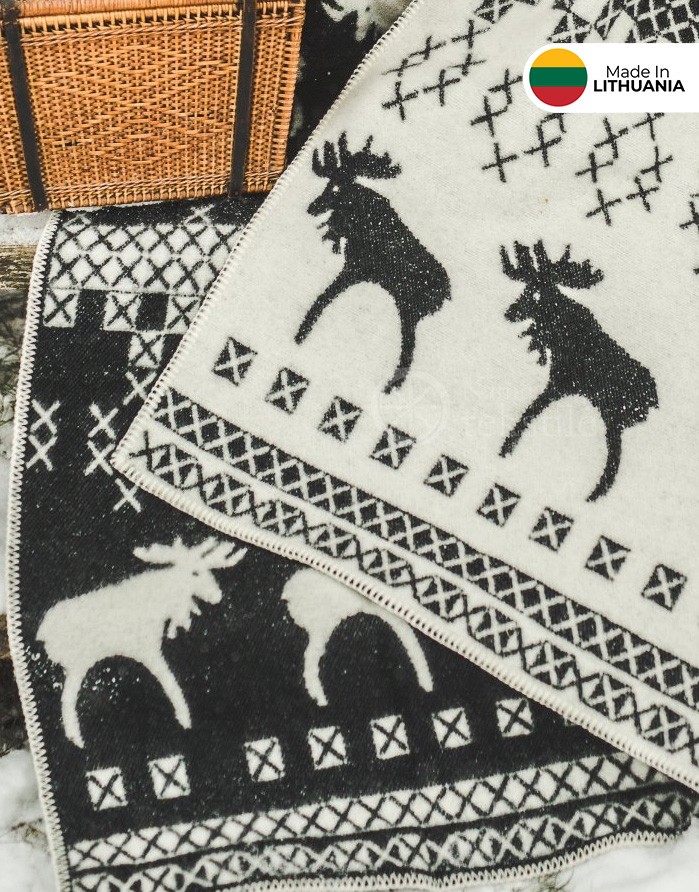 Natural wool blanket "Moose Black" 130x200 cm