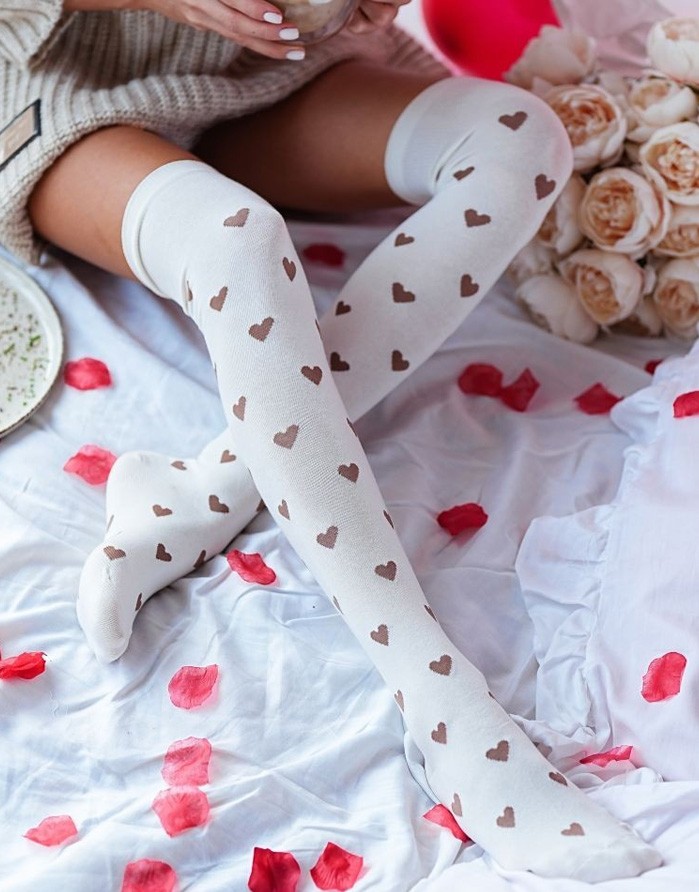 Naiste sokid "Hearts Pattern" Cream