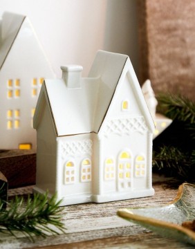 Светодиодный подсвечник "White House"