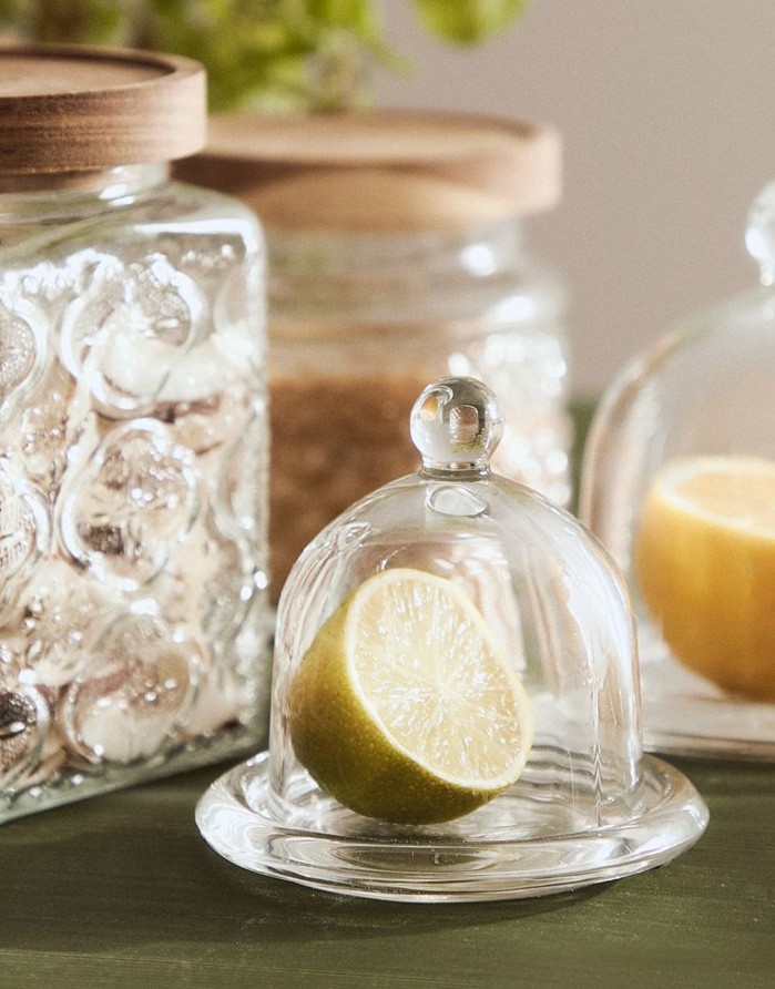 Стеклянная банка с крышкой "Simple Transparent"