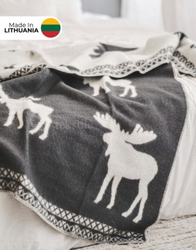 Naturaalsest villast tekk "Solid Moose Black" 130x200 cm