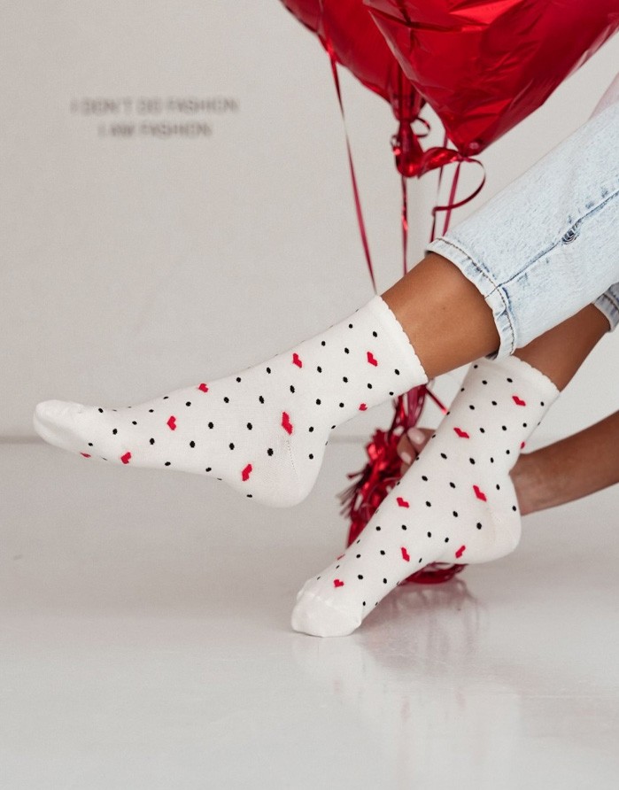 Women's socks "Hearts And Dots Ecru"