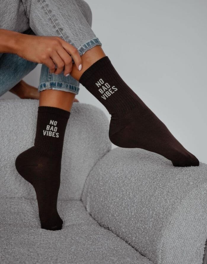 Women's socks "No Bad Vibes Brown"