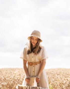 Hat "Alice"