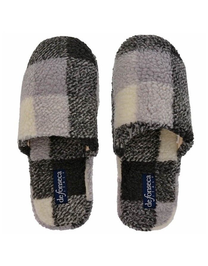 Meeste sussid "Grosseto Grey"